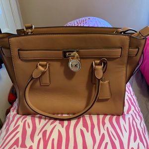 Michael Kors hand bag